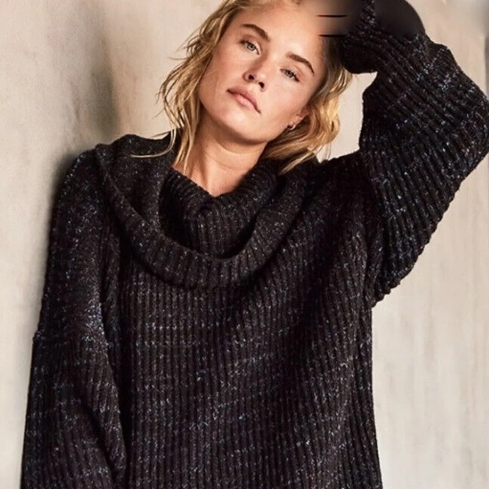 💖NWT Free People Leo Cowl Neck Tunic Style Pullover Sweater S Blacklight Party